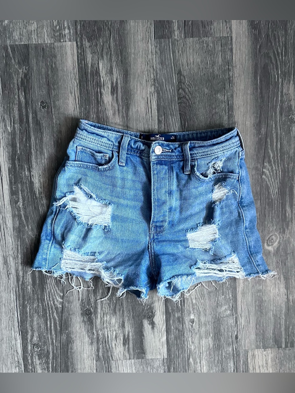Hollister Ultra High Rise Mom Jean Shorts Women’s Size 0